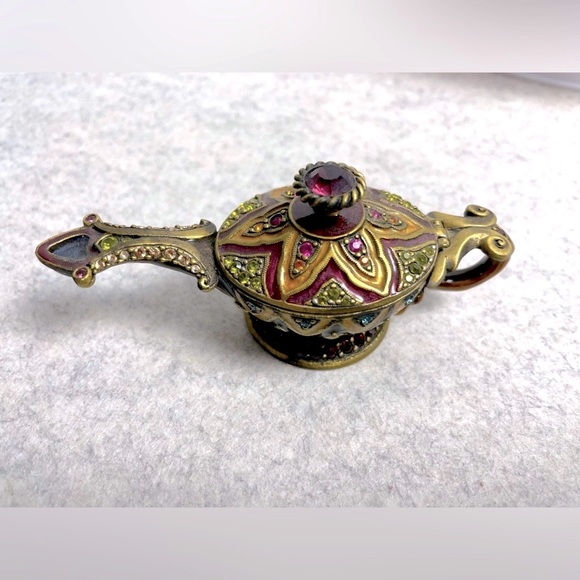 Enamel Crystal Aladdin Genie Lamp Trinket Box - Mint condition - Picture 8 of 9